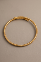 DropIQ ribbed snake-tube open torque choker in gold